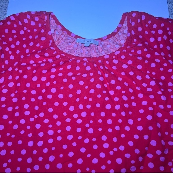 LOFT Red & Pink Zoo Dot Shirred Scoop Neck Top Size XL - Picture 6 of 8